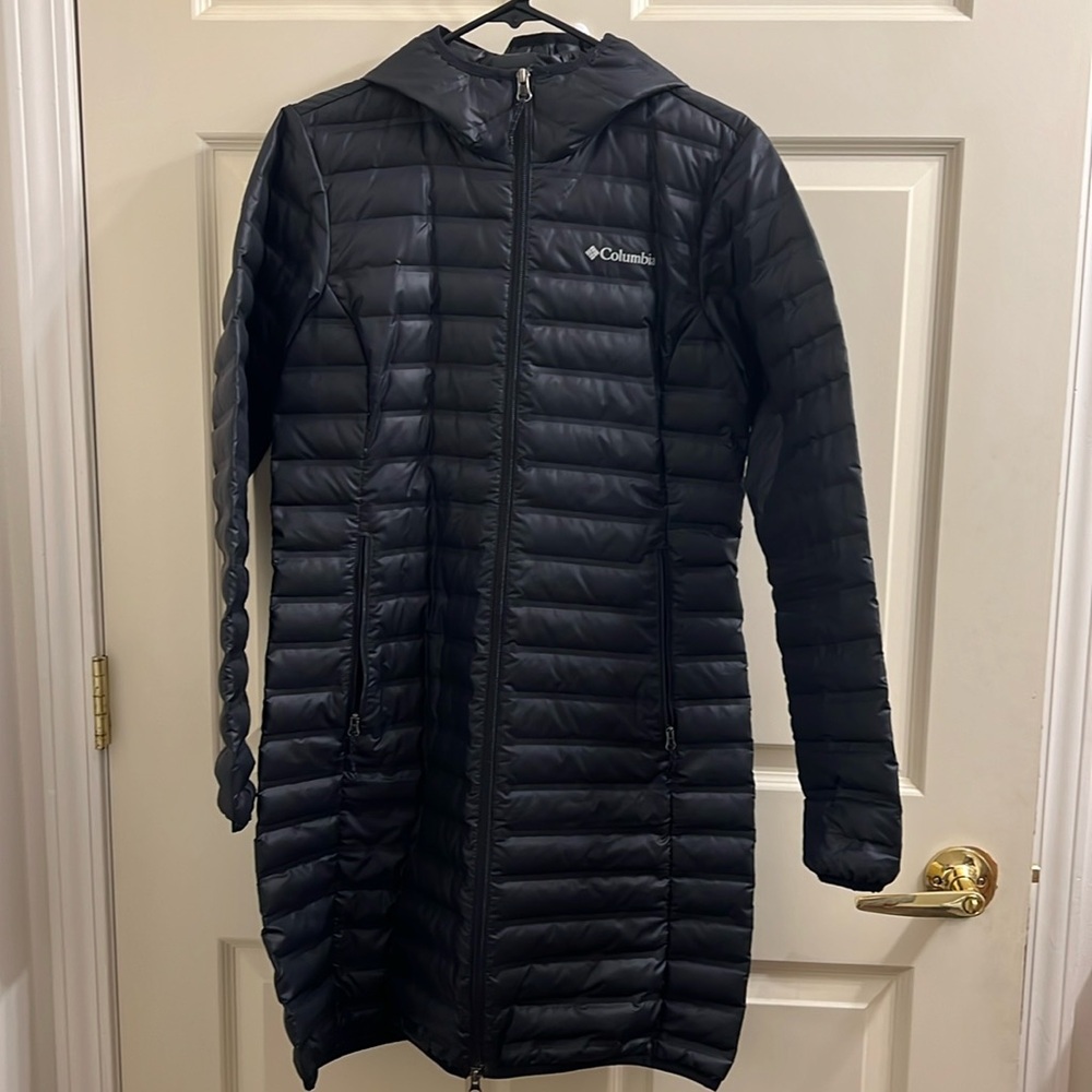 EUC Women’s Columbia Lightweight puffer coat